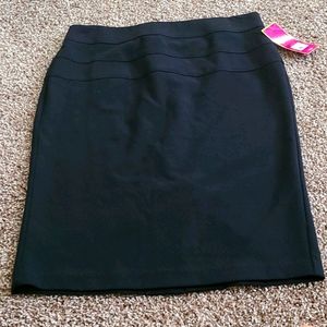 NWT Candie's Black Pencil Skirt City Fit Size 3